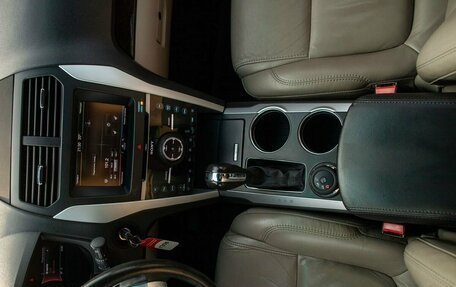 Ford Explorer VI, 2011 год, 1 800 000 рублей, 30 фотография