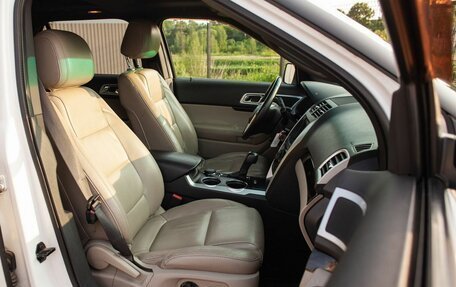 Ford Explorer VI, 2011 год, 1 800 000 рублей, 31 фотография