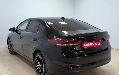 Hyundai Elantra VI рестайлинг, 2018 год, 1 420 000 рублей, 6 фотография