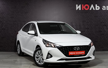 Hyundai Solaris II рестайлинг, 2021 год, 1 800 000 рублей, 3 фотография