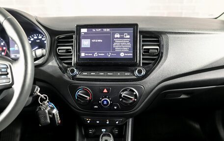 Hyundai Solaris II рестайлинг, 2021 год, 1 800 000 рублей, 17 фотография