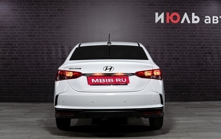Hyundai Solaris II рестайлинг, 2021 год, 1 800 000 рублей, 5 фотография