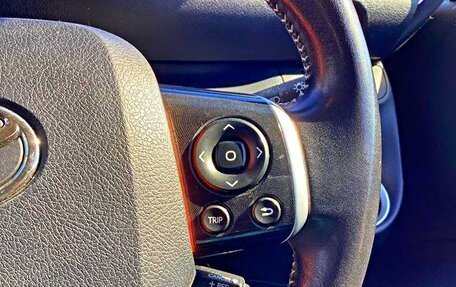 Toyota Sienta II, 2022 год, 1 200 000 рублей, 9 фотография