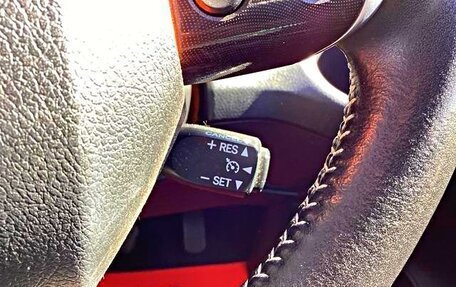 Toyota Sienta II, 2022 год, 1 200 000 рублей, 10 фотография