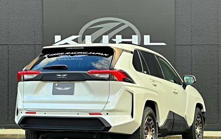 Toyota RAV4, 2022 год, 2 010 555 рублей, 5 фотография