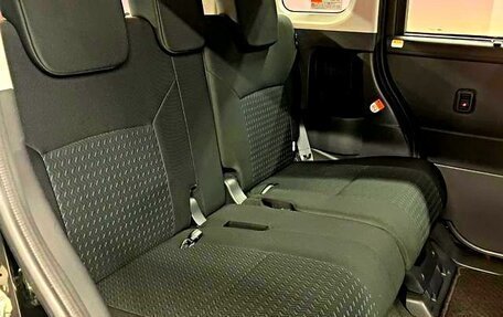 Toyota Roomy I, 2022 год, 890 000 рублей, 16 фотография