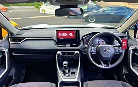 Toyota RAV4, 2022 год, 2 010 555 рублей, 13 фотография