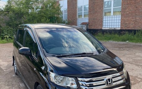 Honda Freed I, 2010 год, 1 150 000 рублей, 2 фотография
