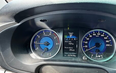 Toyota Hilux VIII, 2016 год, 2 700 000 рублей, 7 фотография