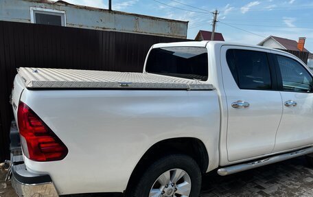 Toyota Hilux VIII, 2016 год, 2 700 000 рублей, 13 фотография