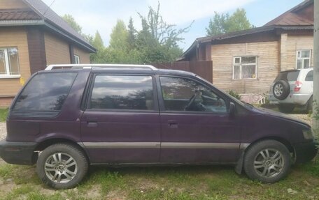 Mitsubishi Space Wagon III, 1994 год, 140 000 рублей, 3 фотография