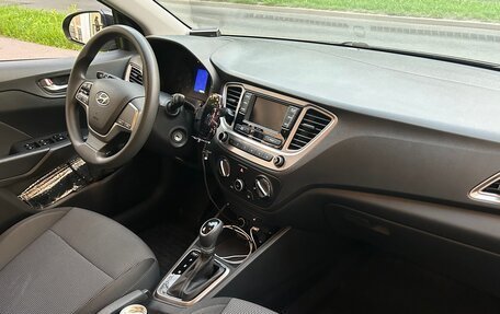 Hyundai Solaris II рестайлинг, 2022 год, 1 549 000 рублей, 6 фотография