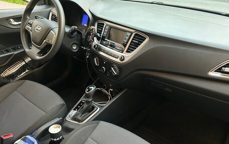 Hyundai Solaris II рестайлинг, 2022 год, 1 549 000 рублей, 7 фотография