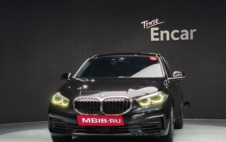 BMW 1 серия, 2021 год, 2 313 000 рублей, 3 фотография