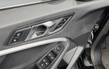 BMW 1 серия, 2021 год, 2 313 000 рублей, 12 фотография