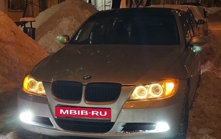 BMW 3 серия, 2006 год, 565 000 рублей, 24 фотография