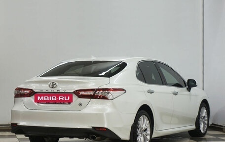 Toyota Camry, 2019 год, 2 899 990 рублей, 4 фотография