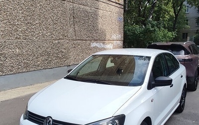 Volkswagen Polo VI (EU Market), 2015 год, 750 000 рублей, 1 фотография