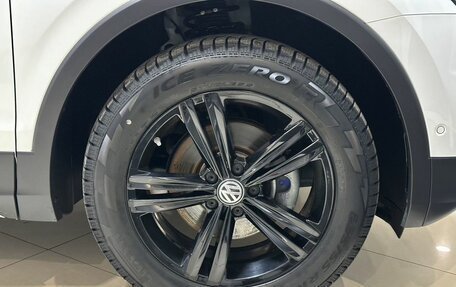 Volkswagen Tiguan II, 2020 год, 2 695 000 рублей, 37 фотография