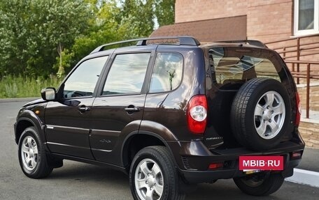Chevrolet Niva I рестайлинг, 2010 год, 495 000 рублей, 2 фотография