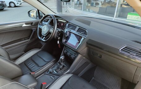 Volkswagen Tiguan II, 2018 год, 2 299 000 рублей, 7 фотография