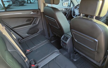 Volkswagen Tiguan II, 2018 год, 2 299 000 рублей, 8 фотография