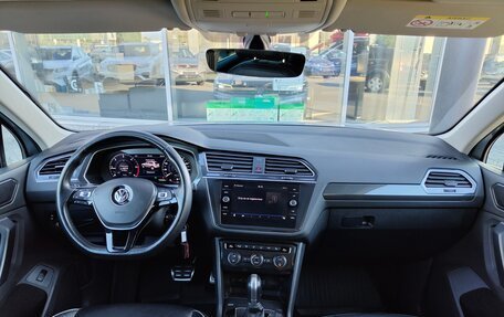 Volkswagen Tiguan II, 2018 год, 2 299 000 рублей, 9 фотография