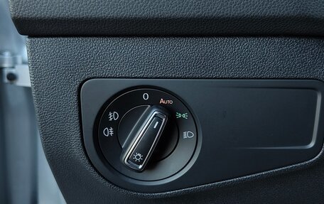 Volkswagen Tiguan II, 2018 год, 2 299 000 рублей, 13 фотография