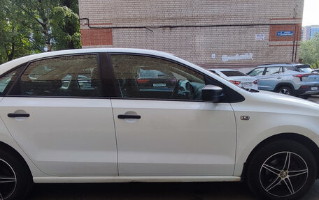 Volkswagen Polo VI (EU Market), 2015 год, 750 000 рублей, 2 фотография
