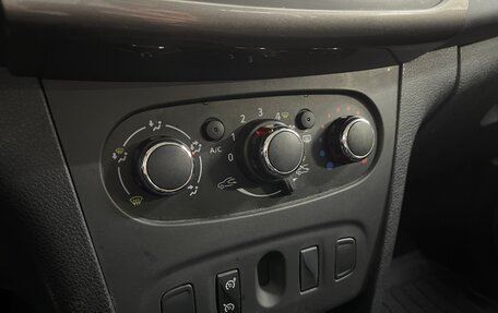 Renault Sandero II рестайлинг, 2016 год, 1 029 000 рублей, 15 фотография