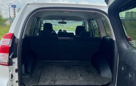 Toyota Land Cruiser Prado 150 рестайлинг 2, 2016 год, 3 100 000 рублей, 6 фотография