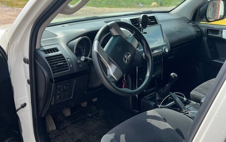 Toyota Land Cruiser Prado 150 рестайлинг 2, 2016 год, 3 100 000 рублей, 8 фотография