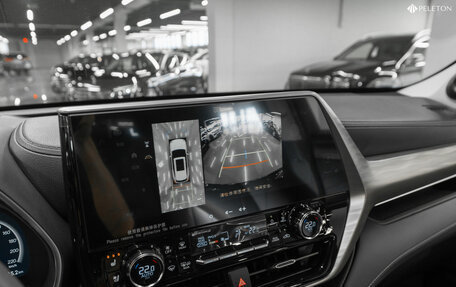 Toyota Highlander, 2025 год, 5 400 000 рублей, 25 фотография