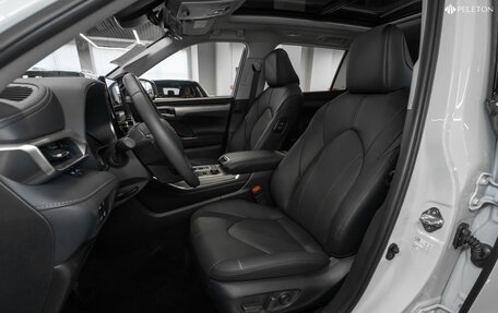 Toyota Highlander, 2025 год, 5 300 000 рублей, 9 фотография