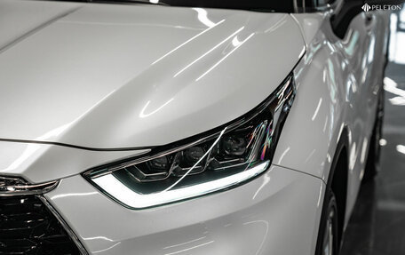 Toyota Highlander, 2025 год, 5 300 000 рублей, 28 фотография