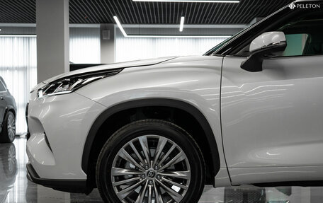 Toyota Highlander, 2025 год, 5 300 000 рублей, 27 фотография