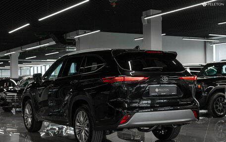 Toyota Highlander, 2025 год, 5 300 000 рублей, 4 фотография