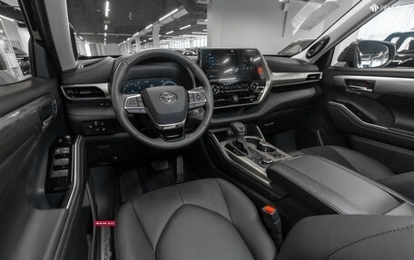 Toyota Highlander, 2025 год, 5 300 000 рублей, 7 фотография