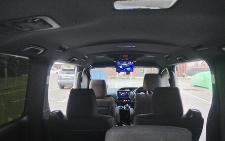 Toyota Voxy III, 2017 год, 2 000 000 рублей, 5 фотография