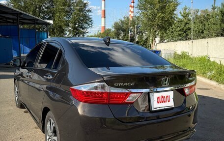 Honda Grace I, 2014 год, 1 400 000 рублей, 6 фотография