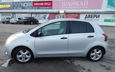 Toyota Yaris III рестайлинг, 2008 год, 500 000 рублей, 6 фотография