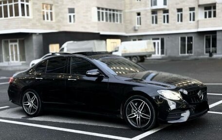 Mercedes-Benz E-Класс, 2016 год, 2 750 000 рублей, 8 фотография