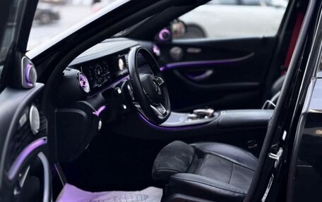 Mercedes-Benz E-Класс, 2016 год, 2 750 000 рублей, 10 фотография