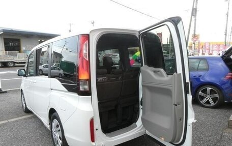 Honda Stepwgn IV, 2016 год, 1 390 000 рублей, 13 фотография