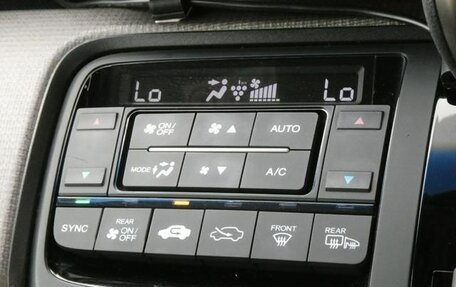 Honda Stepwgn IV, 2016 год, 1 390 000 рублей, 18 фотография