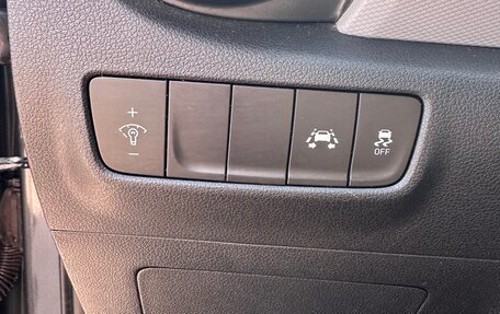 Hyundai Kona I, 2018 год, 1 450 000 рублей, 13 фотография