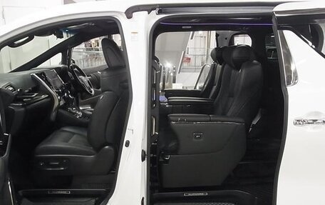 Toyota Alphard III, 2022 год, 3 500 777 рублей, 16 фотография