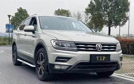 Volkswagen Tiguan II, 2021 год, 2 000 000 рублей, 3 фотография
