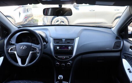 Hyundai Solaris II рестайлинг, 2012 год, 756 000 рублей, 16 фотография
