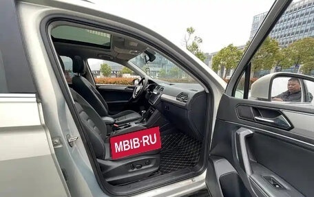 Volkswagen Tiguan II, 2021 год, 2 000 000 рублей, 10 фотография